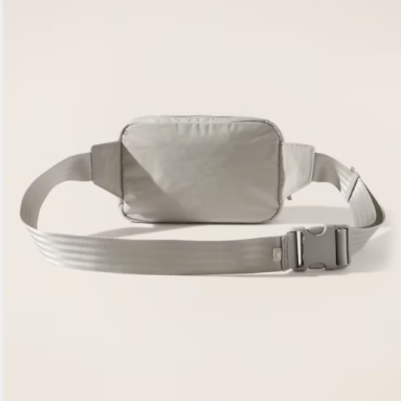 Athleta LARGE Gray All About Crossbody Belt Bag - Picture 3 of 4